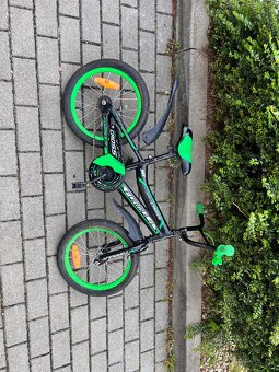 Detský bicykel Formula 16" — s pomocnými kolieskami - 4
