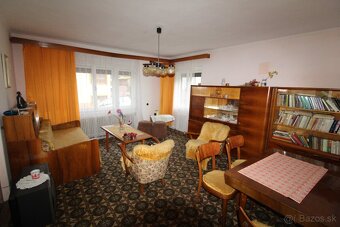 Rodinný dom s krásnym pozemkom na predaj, Černová-Račkov, Ru - 4