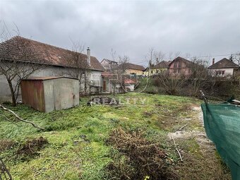 EXKLUZÍVNE IBA U NÁS STAVEBNÝ POZEMOK 276 m2 SOBLAHOV - 4