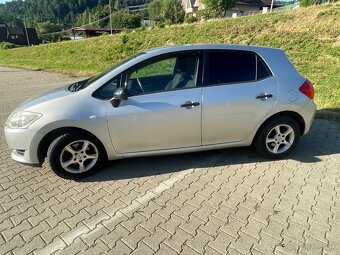 Toyota Auris - 4