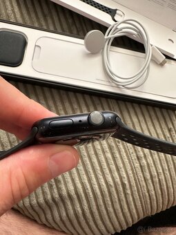 Apple watch 7 45mm Nike edícia - 4