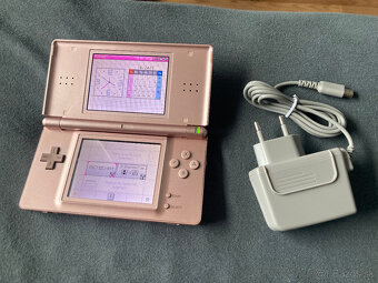 Nintendo DS Lite Metallic Rose - 4