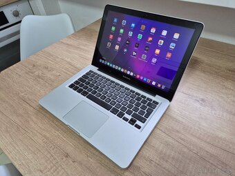 MacBook Pro (13-inch, 2009) /Core 2 Duo/4GB RAM/256GB SSD - 4