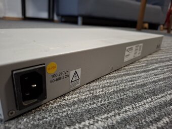 Nortel BayStack 425-24T 100Mbit Rackmount Switch - 4