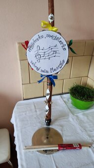 Ozembuchy so strunenim ako hudobný nástroj, alebo darček , - 4