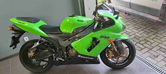 Kawasaki Ninja ZX6R - 4