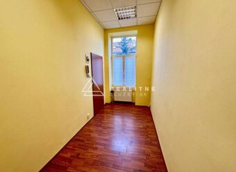 Ponúkame na prenájom zrekonštruované priestory v centre Koší - 4