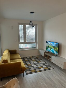 Prenájom 2-izb.bytu s parkovaním Ružinov - 4