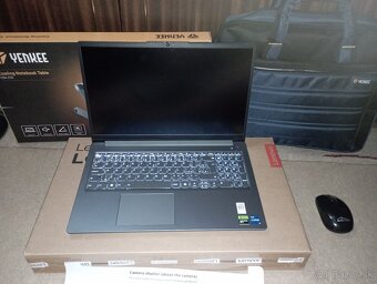 Lenovo - 4