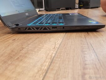 MSI CYBORG 15 A12U - i5-12450H / RTX 3050 / 16GB RAM - 4