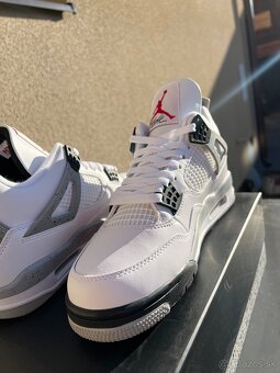 Jordan 4 Retro White Cement - 4