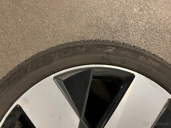P: Pirelli Scorpion SF2 235/45 R20 celorocna pneu - 4
