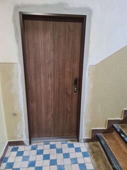 Výmena vchodových dverí do bytu - 4