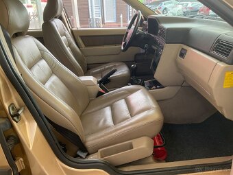 Volvo 850 2,5 benzin bez korozie zo Španielska rok 1995 - 4