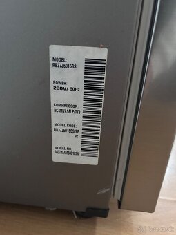 Chladnička s mrazničkou Samsung - 4
