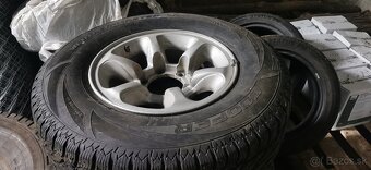 Predame pneumatiky na auta skoda a mitsubishi pajero - 4