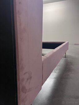 Posteľ - 4