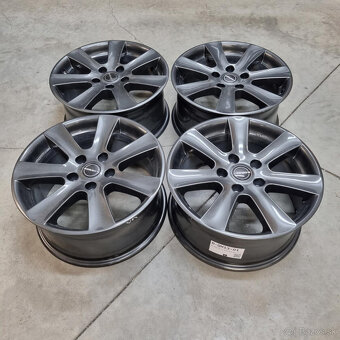 Disky Borbet 5x120 R17 8J ET35 - 4