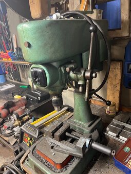 Stoloval vŕtačka - 4