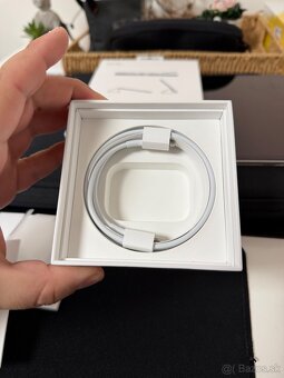 Airpods Pro 2 Lightning case - 4