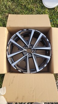 DS 7 elektrony EDINBURGH 19" - 4