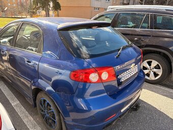 Chevrolet Lacetti Hatchback - 4