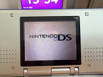 Nintendo DS- Japan Version - 4