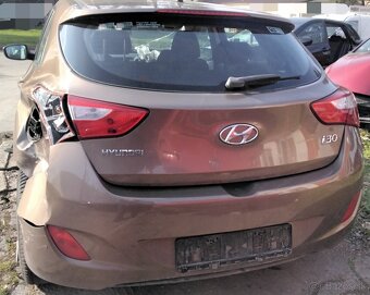 Hyundai i30 1.6 CRDI 2012 predám VODIČOVÉ DVERE, MOTOR D4FB, - 4