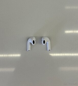 Apple Airpods 4 (2024) - 4