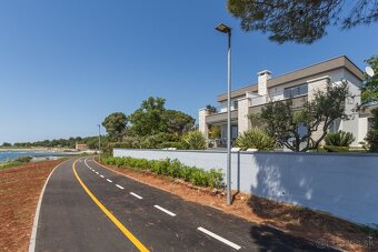 Chorvatsko Istra Umag - duplex vila primo u more i plaze - 4