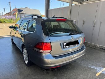 Volkswagen Golf 6 Kombi 2.0 tdi 103kw Cr highline - 4