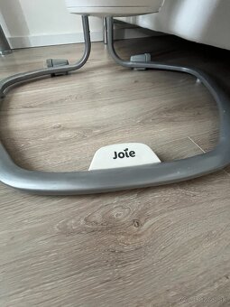 Hupacie, hracie, vybrovacie a svetelne kreslo Joie - 4