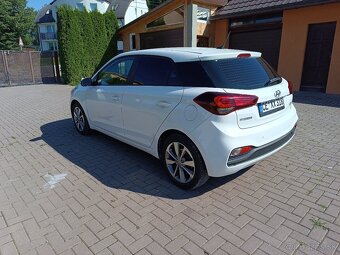 Hyundai i20 rok 2018, 1,25 benzín 75000 km - 4
