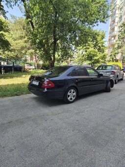 Mercedes benz w211  E 220cdi - 4