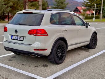 Volkswagen Touareg 3.0 V6 TDI - 4