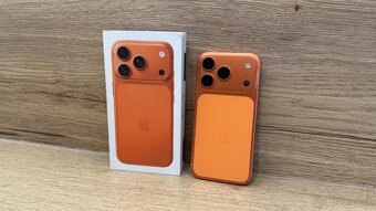Apple iPhone 17 Pro 1 TB kozmický oranžový - 4