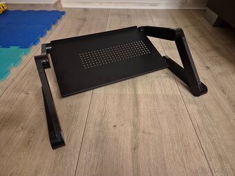 Skladaci stojan pre notebook - 4