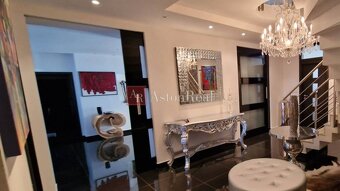 Luxusný  apart.  Vys. Tatry - Veľká Lomnica, 7 izieb, 321 m2 - 4