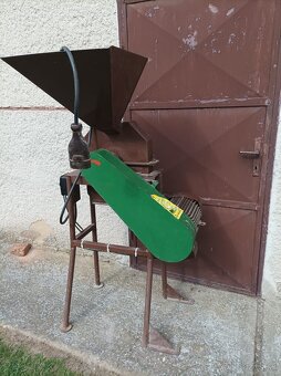 Kladivkovy šrotovnik na obilie - 4