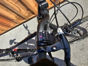 Specialized Crossroads Elite
- 4