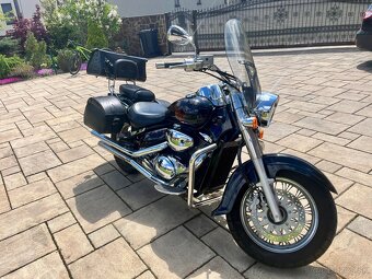 Suzuki VL800 Intruder Volusia - 4