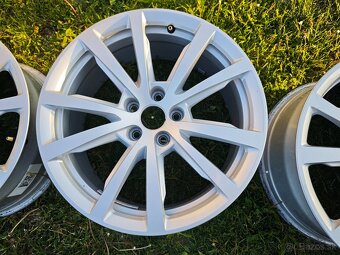 5X112 R18 8,0J ET29 KOVANÉ ALU DISKY - 4