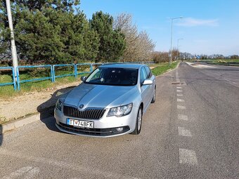 Škoda Superb 1,8 sedan - 4