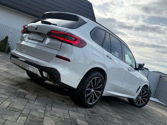 BMW X5 3.0d MHEV xDrive, r. 2022, 210kW, výbava, BMW servis - 4