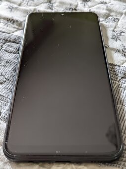 Predám Samsung A20e dual sim čierny voľný na všetky siete v - 4