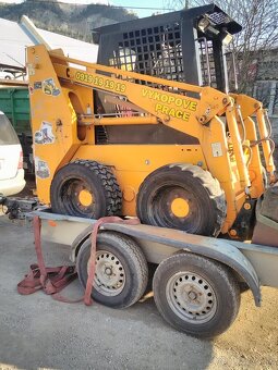 Nakladac čelný  smykovy nakladac - 4