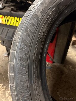 Predám Dunlop 235/55R20 - 4