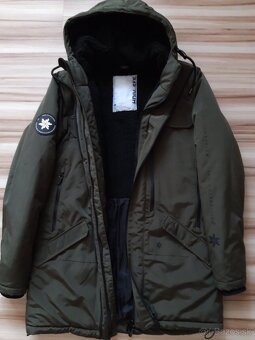 Zimná bunda-parka s kapucňou - 4