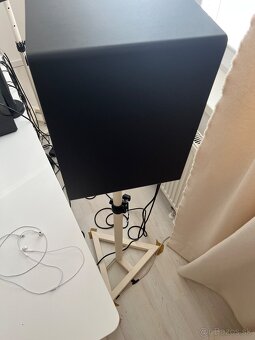 Yamaha HS8 štúdiové monitory (2 kusy) + stojany - 4