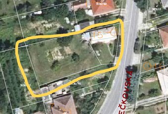 Pozemok s malým domčekom,Prašice - 4